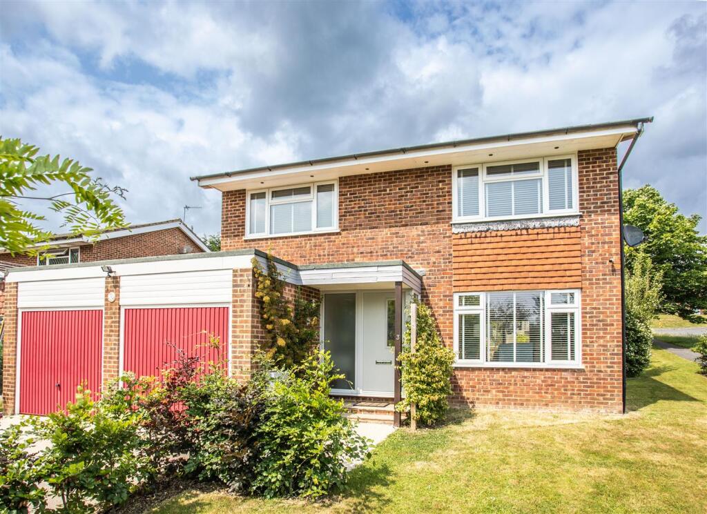 Main image of property: Hunters Way, Uckfield TN22 2BB