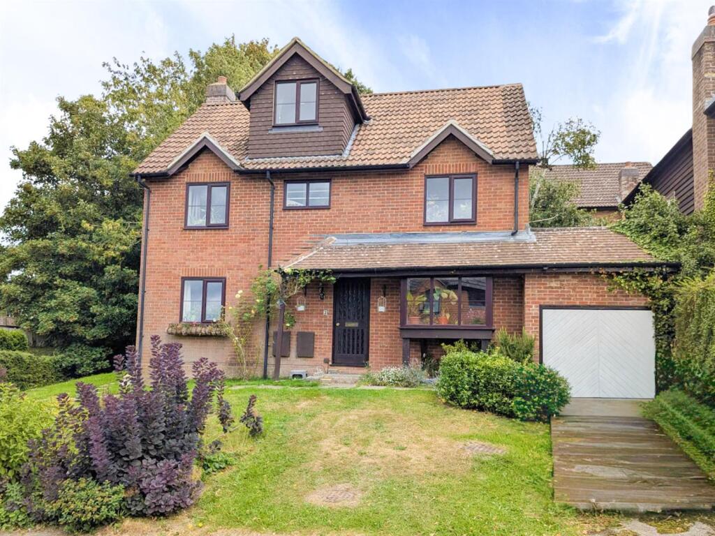 Main image of property: Castle Rise, Ridgewood, Uckfield TN22 5UN