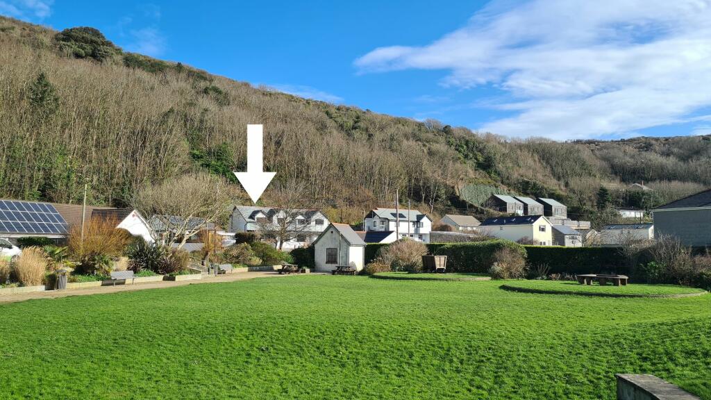 3 bedroom semidetached house for sale in Sunnyvale Road, Portreath, TR16