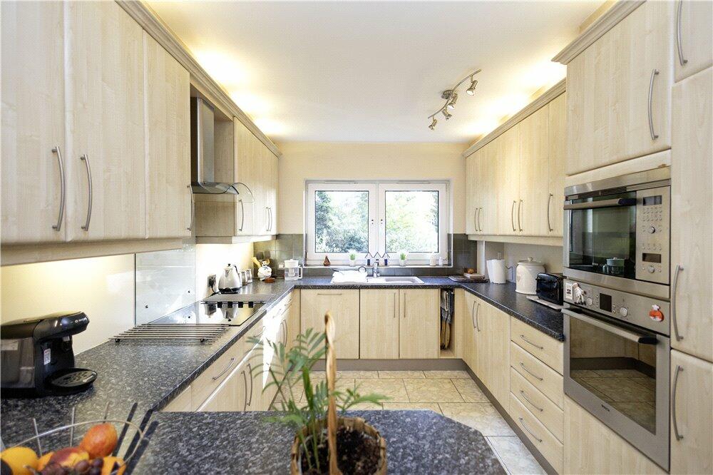 Additional property image - 3, Forsyte Shades, 82 Lilliput Road, Poole, BH14