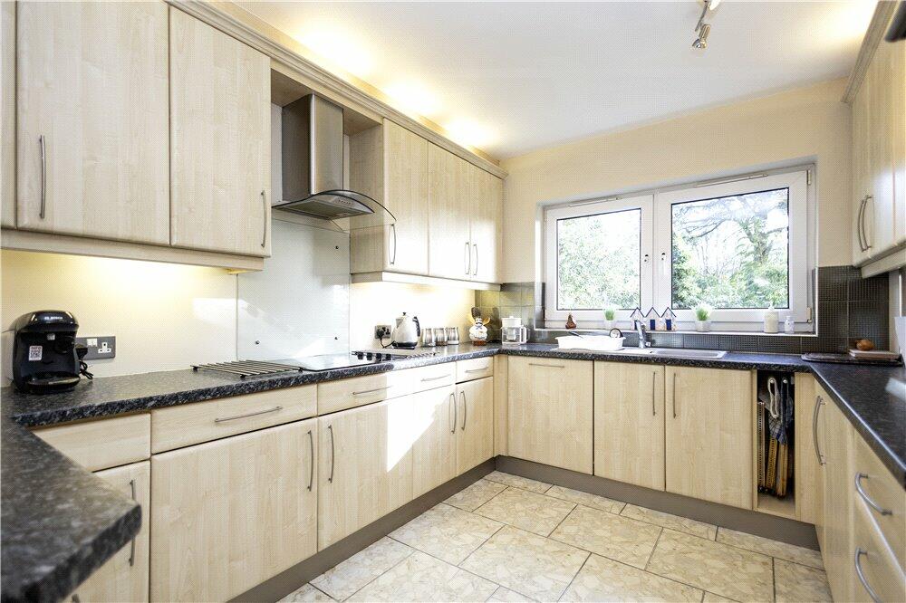 Additional property image - 3, Forsyte Shades, 82 Lilliput Road, Poole, BH14