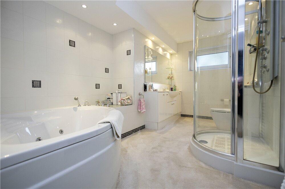 Additional property image - 3, Forsyte Shades, 82 Lilliput Road, Poole, BH14