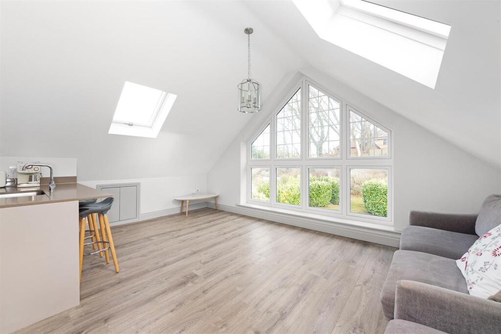 Additional property image - Woodcote Valley Road, Purley