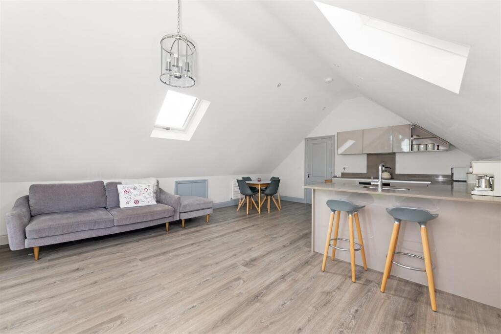 Additional property image - Woodcote Valley Road, Purley