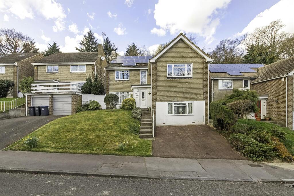 Main image of property: Boundary Way, Croydon