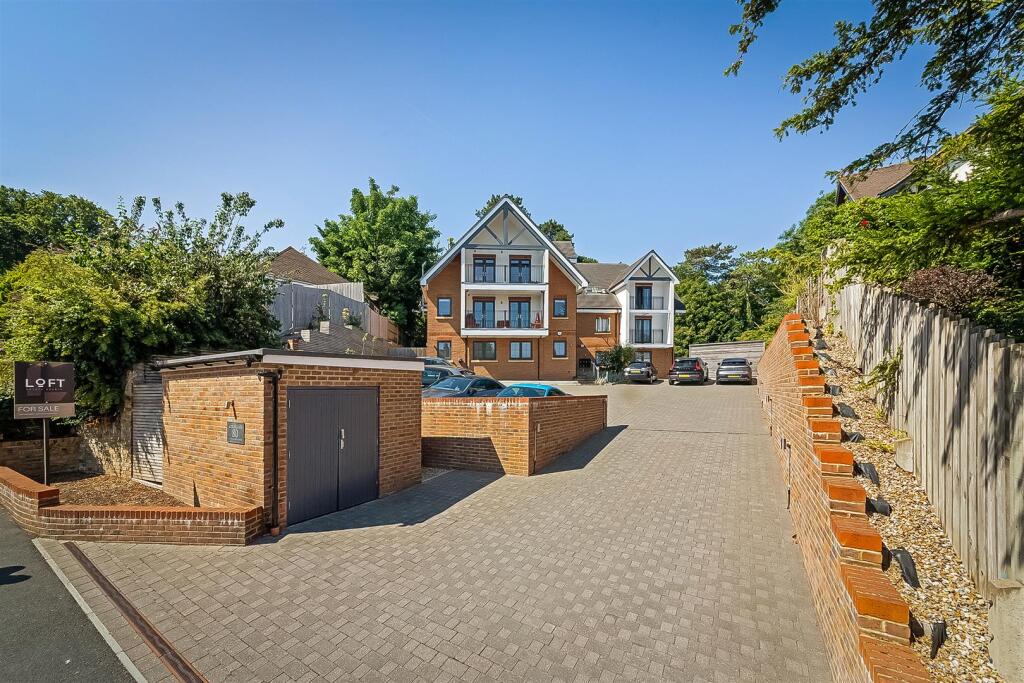 Main image of property: Acer Heights, Riddlesdown Road, Purley