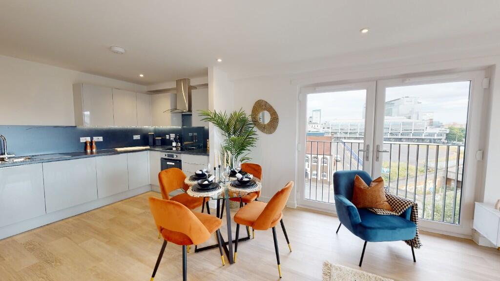 Main image of property: Minerva Square, Glasgow, G3