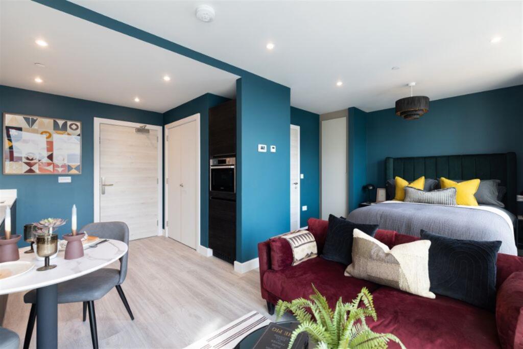Main image of property: 50 Holland Street, Glasgow, G2 4BD