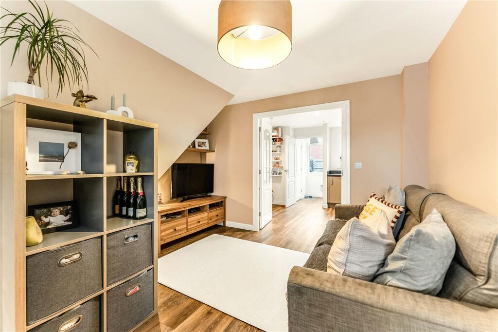 Additional property image - Burgundy Gardens, Leamington Spa, Warwickshire, CV31