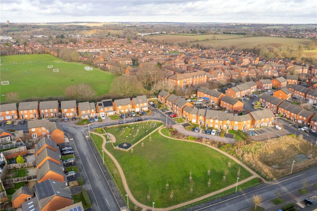 Additional property image - Burgundy Gardens, Leamington Spa, Warwickshire, CV31