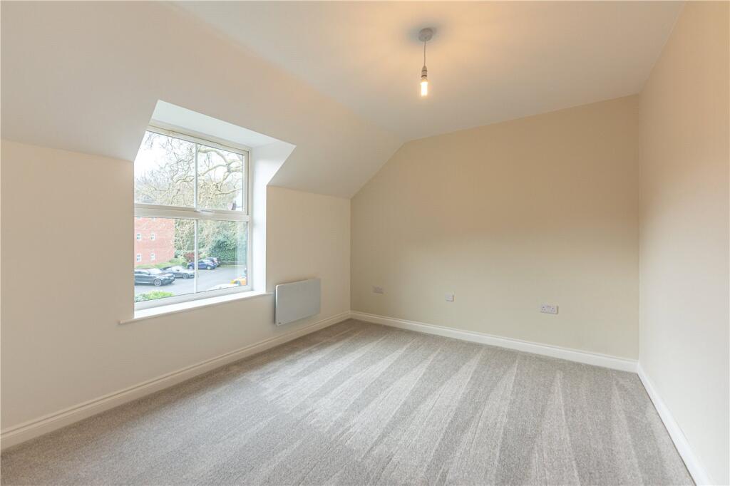 Additional property image - Romani Close, Warwick, Warwickshire, CV34