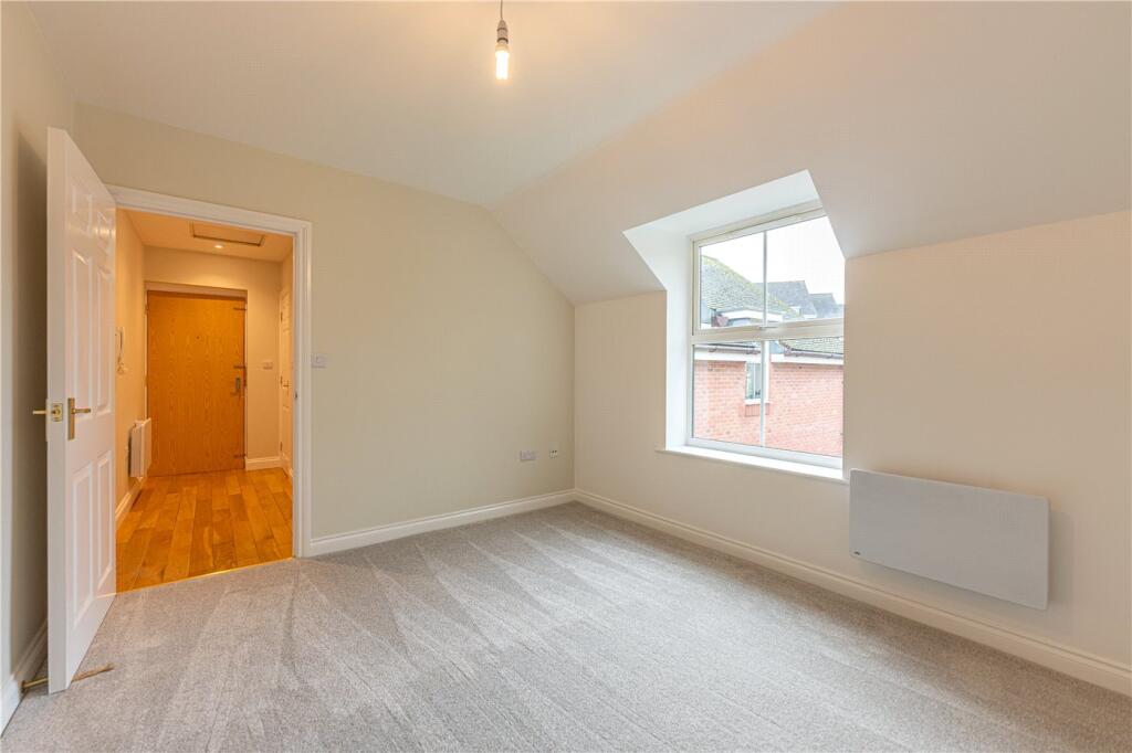 Additional property image - Romani Close, Warwick, Warwickshire, CV34
