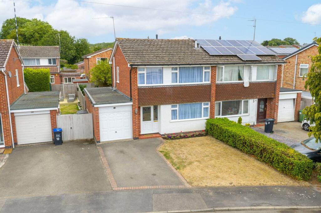 Main image of property: Knightley Close, Leamington Spa, Warwickshire, CV32