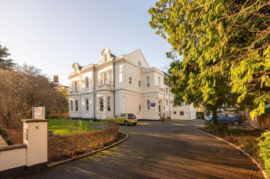 Main image of property: Kenilworth Road, Leamington Spa, Warwickshire, CV32