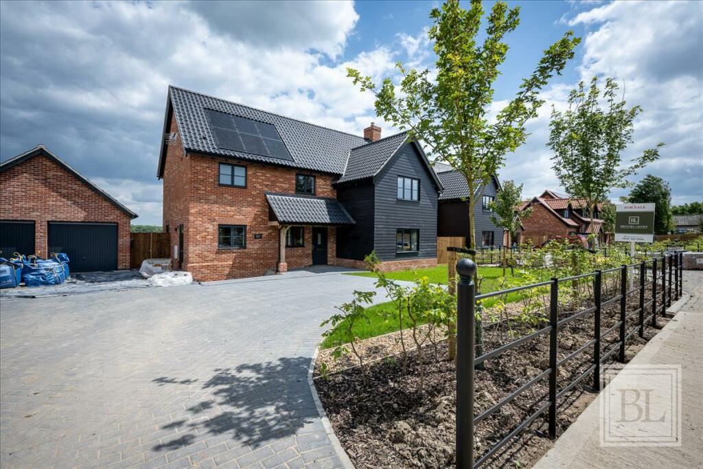 4 Bedroom Detached House For Sale In Highfield House Grove View