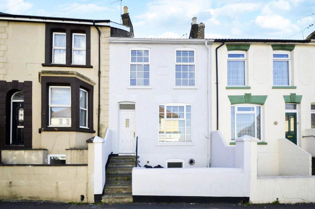 Main image of property: Canterbury Street, Gillingham, ME7 5XN