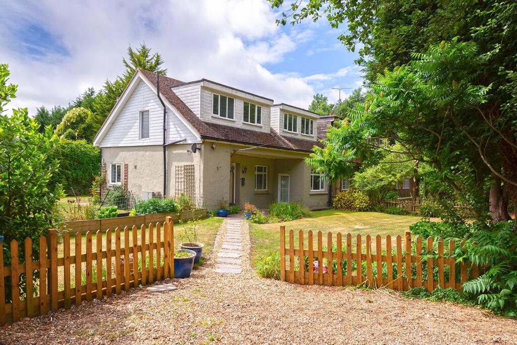 Main image of property: Fort Cottages, Westerham Hill, Westerham, TN16 2ED