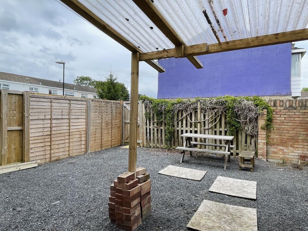 Additional property image - Whinchat Gardens, Bristol,