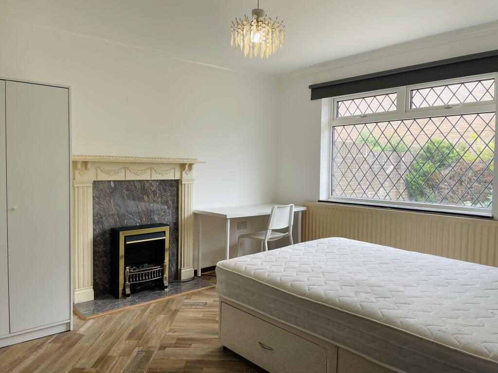 Additional property image - Whinchat Gardens, Bristol,