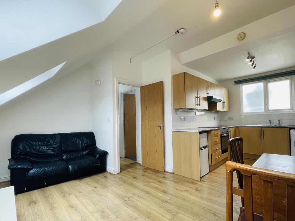 Additional property image - a Alberton Road, Bristol,