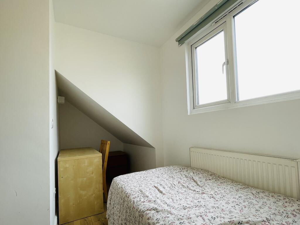 Additional property image - a Alberton Road, Bristol,