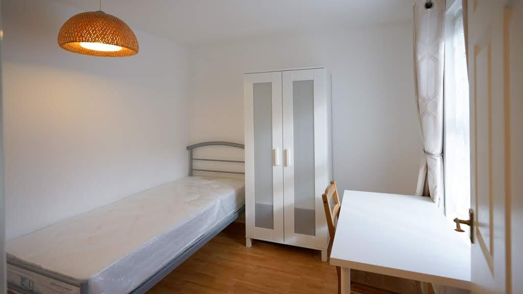 Additional property image - Casson Drive, Stapleton, Bristol, Gloucestershire