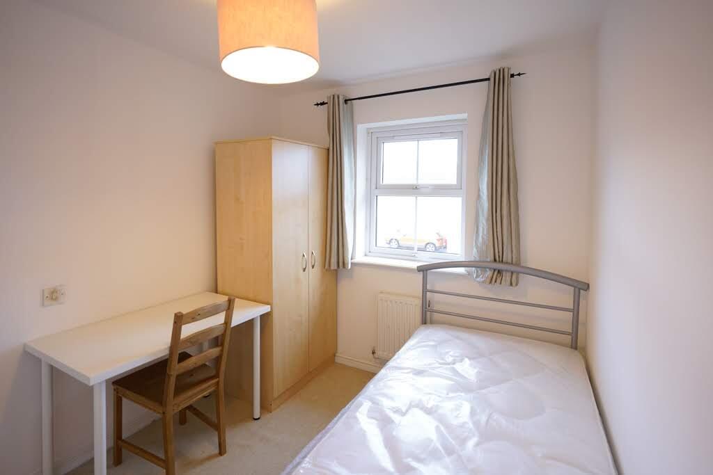 Additional property image - Casson Drive, Stapleton, Bristol, Gloucestershire