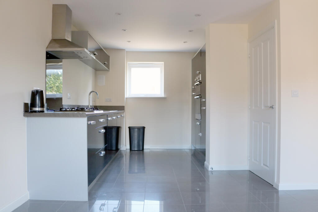 Additional property image - Wood Street, Patchway, Bristol, Gloucestershire