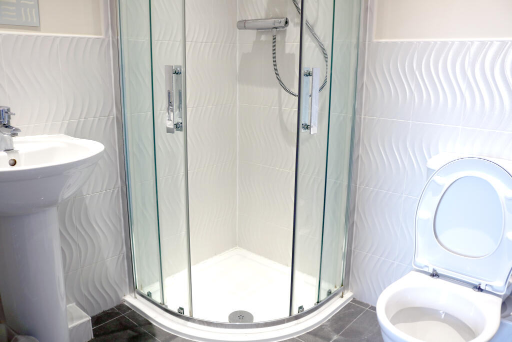 Additional property image - Wood Street, Patchway, Bristol, Gloucestershire