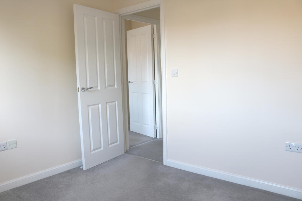 Additional property image - Wood Street, Patchway, Bristol, Gloucestershire