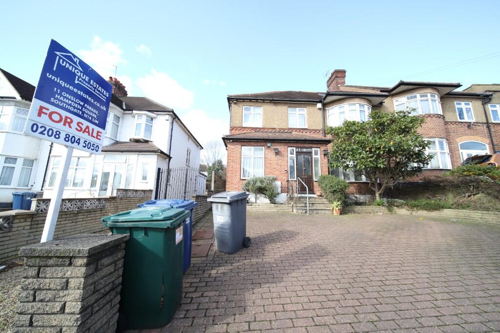 Main image of property: Osidge Lane, London, N14
