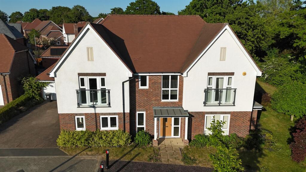 Main image of property: Archer Grove, Arborfield Green, Reading