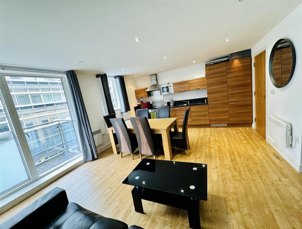 Main image of property: Merchants Place, Reading