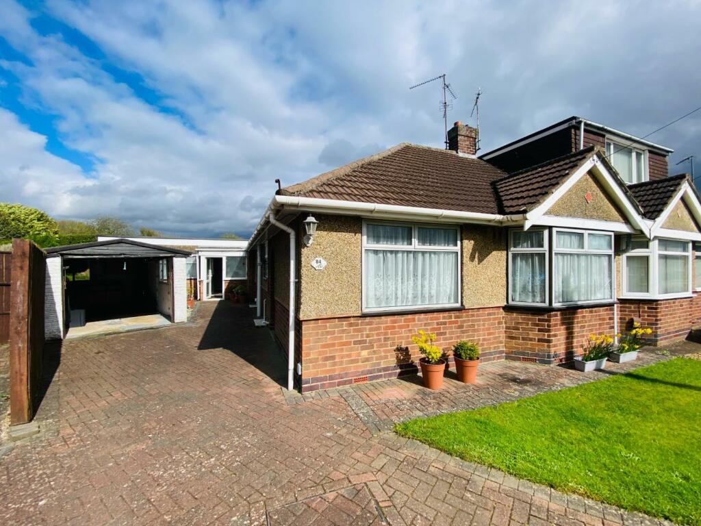 3 bedroom semi-detached bungalow for sale in Coppice Drive, Parklands, Northampton NN3