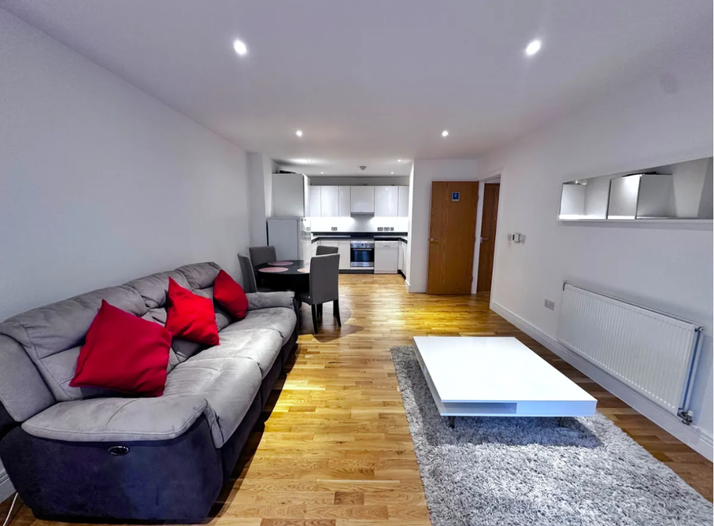 Main image of property: High Street, Hounslow, Middlesex, TW3