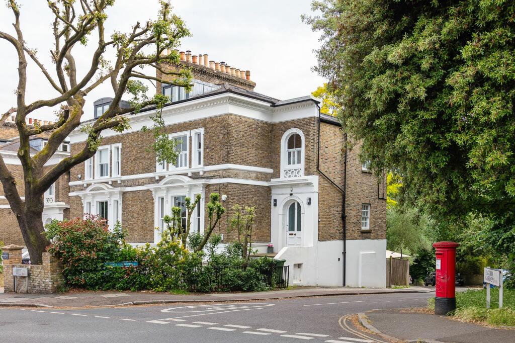 Main image of property: Eliot Vale, London, SE3