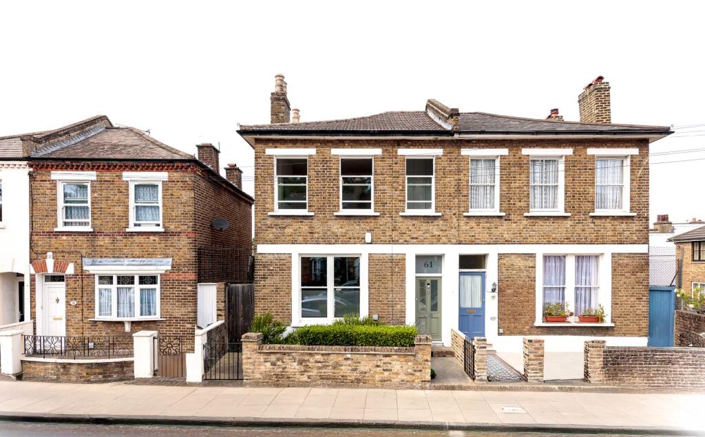 Main image of property: Brayards Road, London, SE15