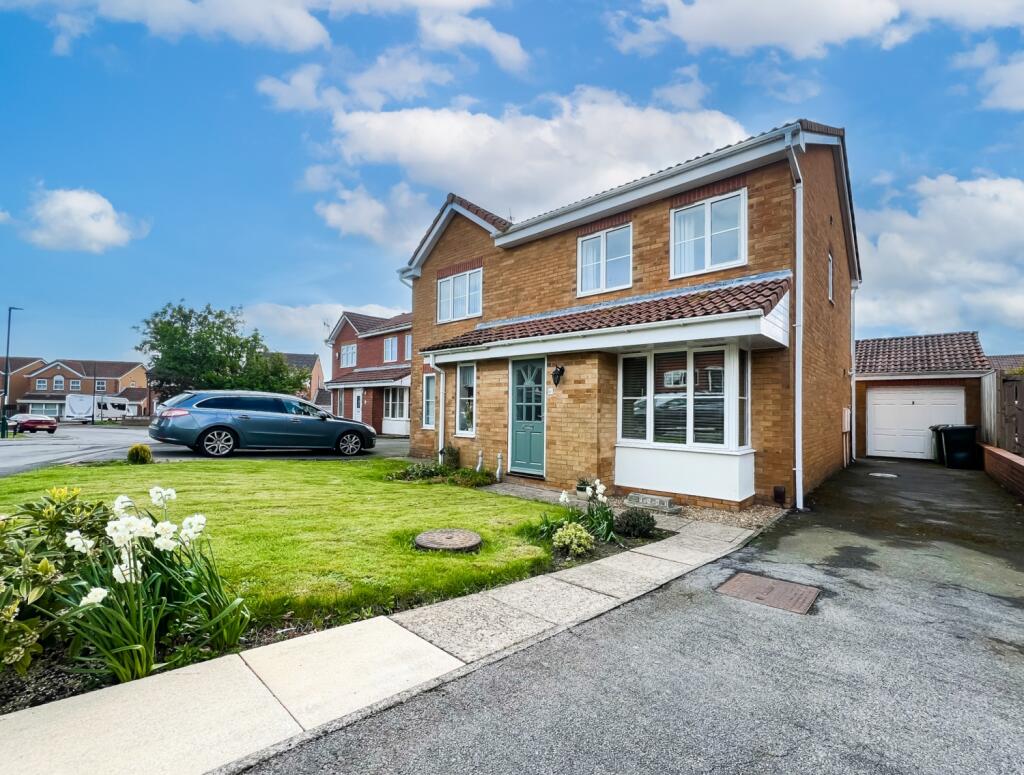 3 bedroom semidetached house for sale in St Margarets Way, Brotton, SaltburnByTheSea, TS12