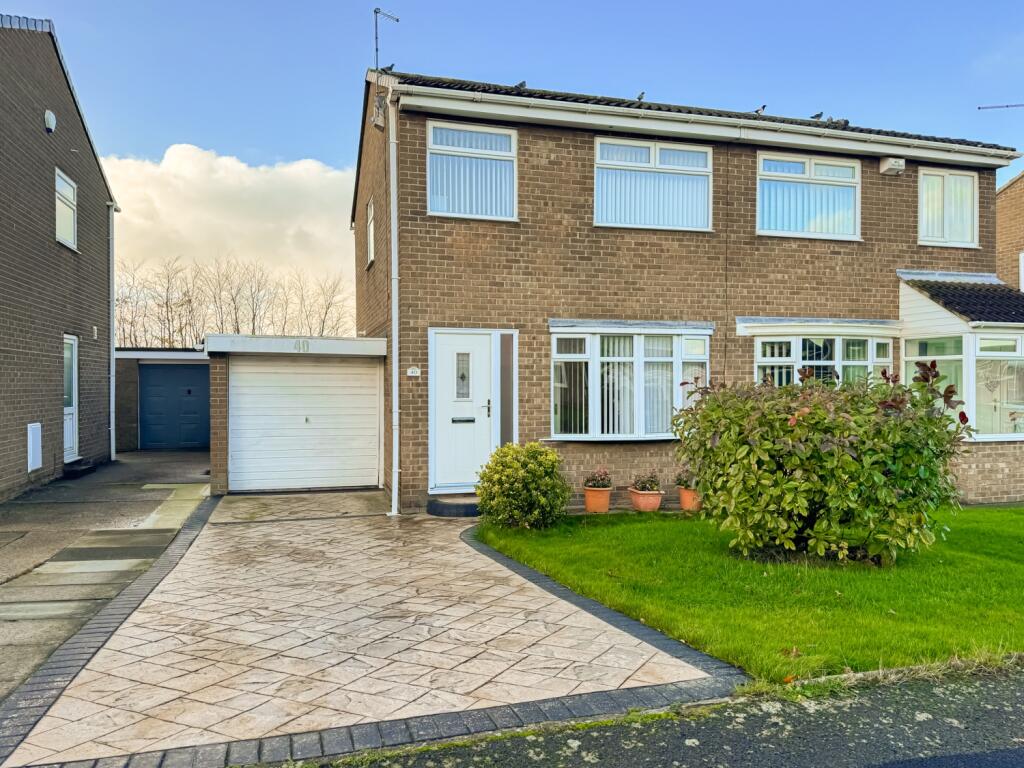 Main image of property: Sunstar Grove, Marton-in-Cleveland, Middlesbrough, TS7 8RP
