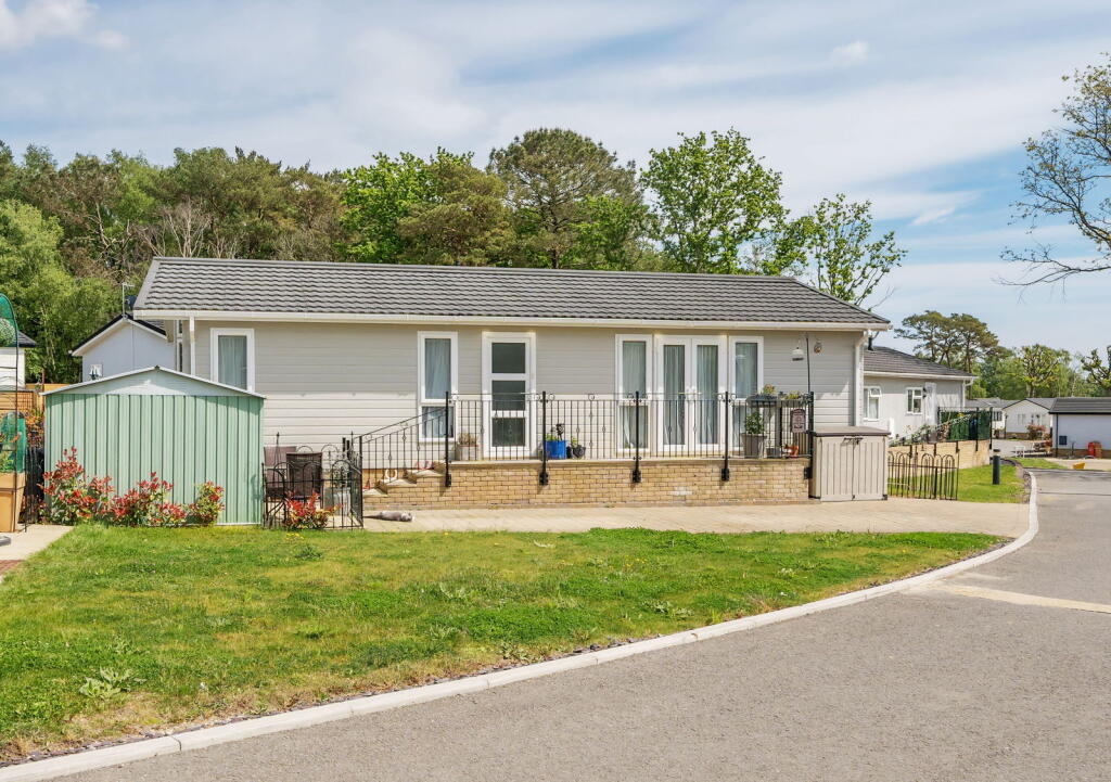 Main image of property: Regency Heights, Blandford Road North, Beacon Hill, Poole, Dorset, BH16 6GH
