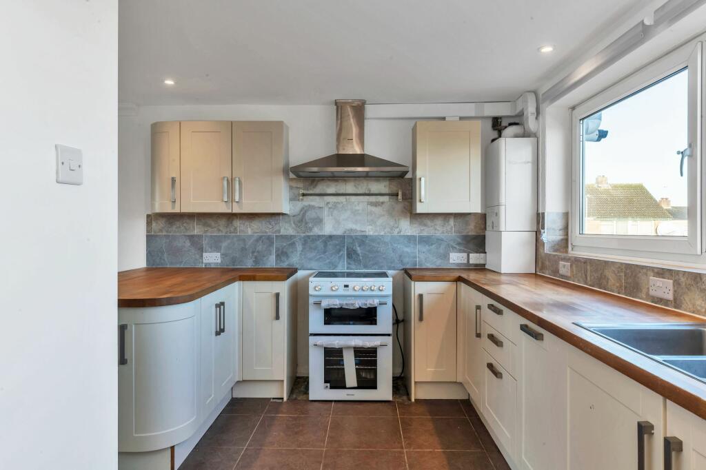 Additional property image - Fielden Way, Newmarket, CB8
