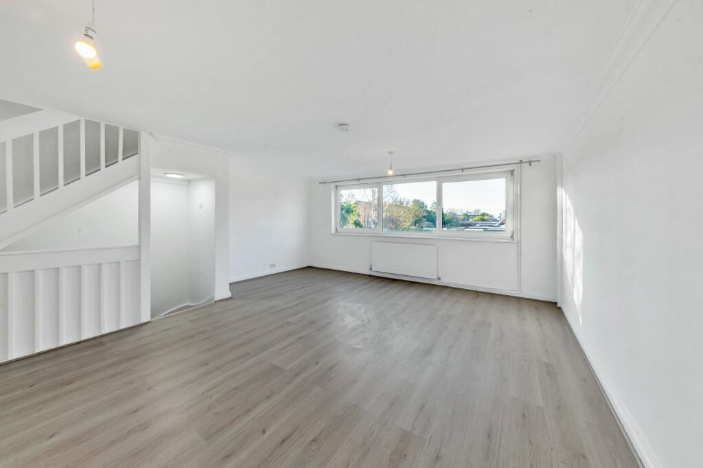 Additional property image - Fielden Way, Newmarket, CB8