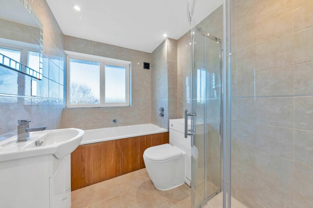 Additional property image - Fielden Way, Newmarket, CB8