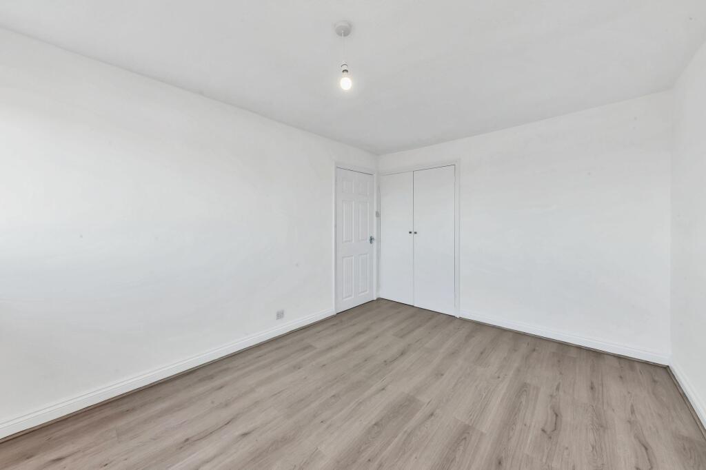 Additional property image - Fielden Way, Newmarket, CB8