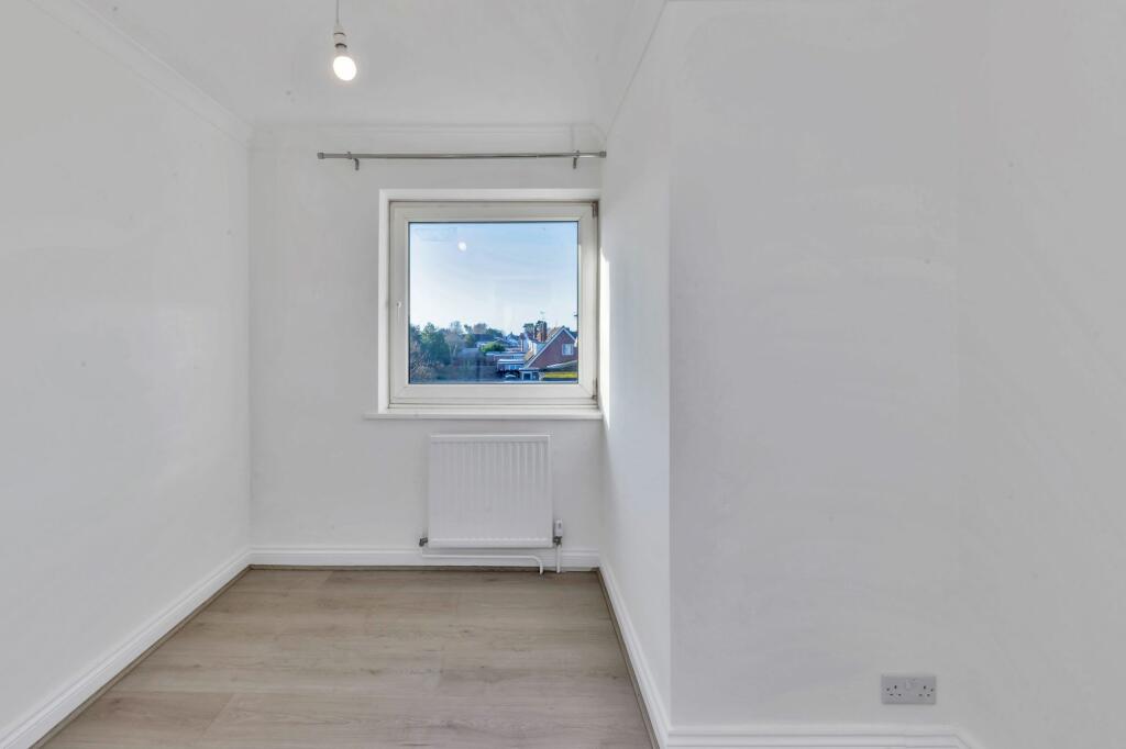 Additional property image - Fielden Way, Newmarket, CB8