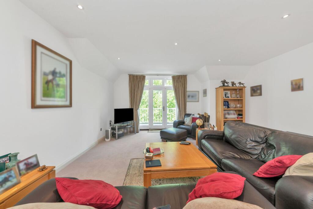Additional property image - Peel House, Newmarket