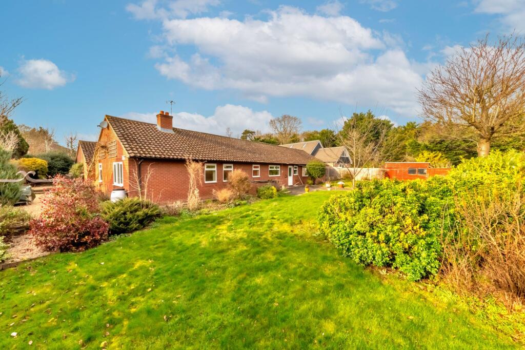 Additional property image - The Highlands, Exning, CB8