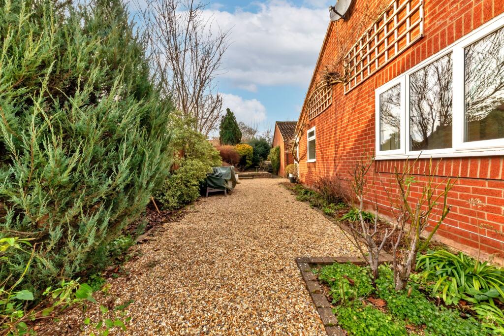 Additional property image - The Highlands, Exning, CB8