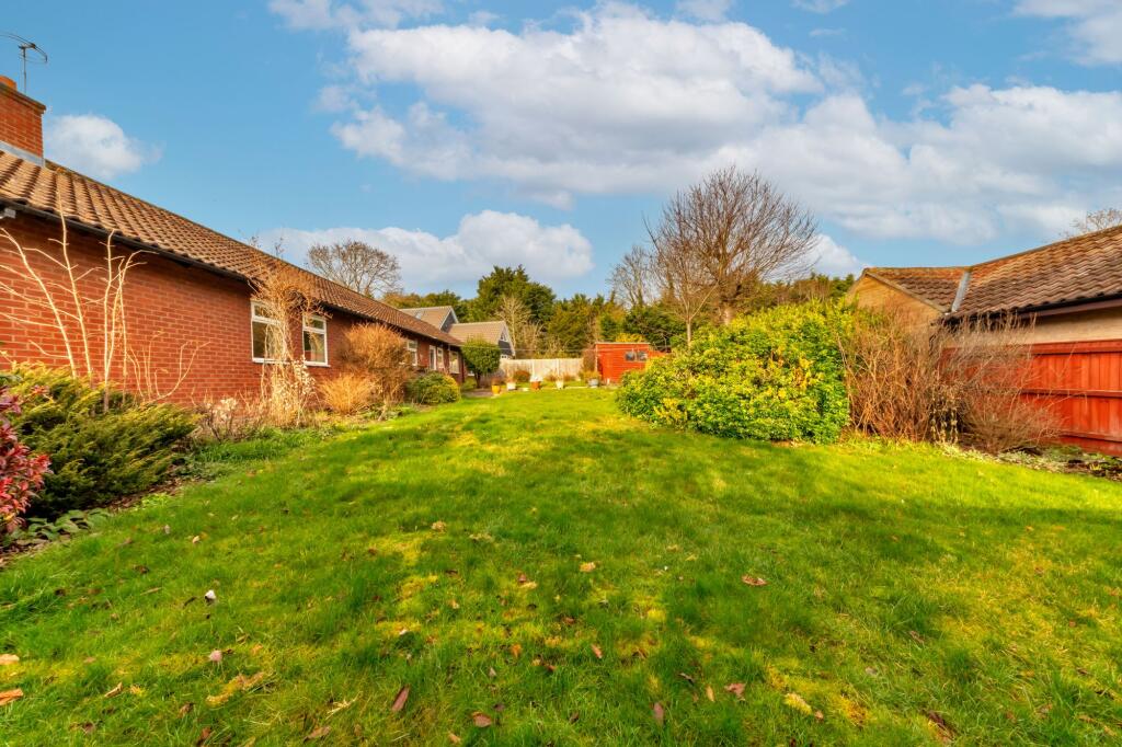 Additional property image - The Highlands, Exning, CB8