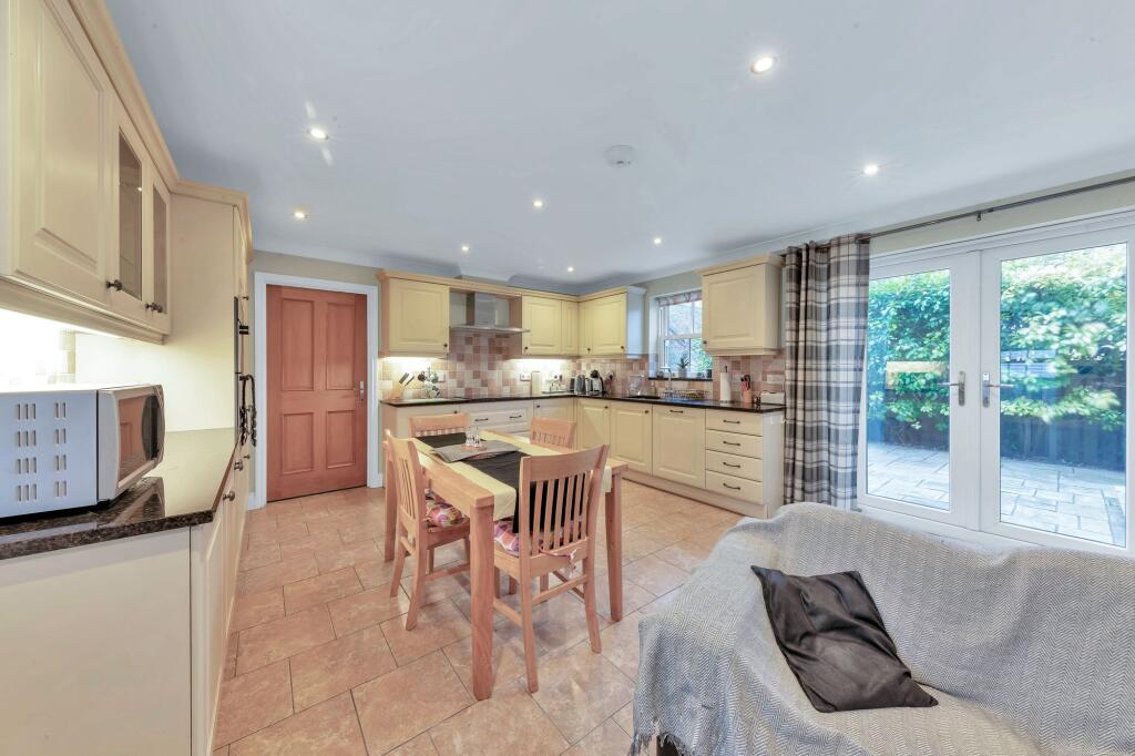 Additional property image - Orchard Close, Swaffham Prior, CB25